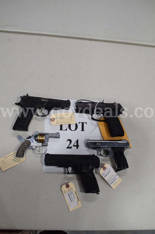 5 Handguns - Lot 24