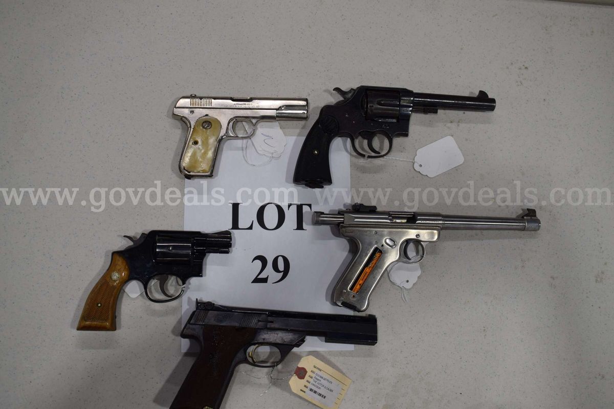 5 Handguns - Lot 29