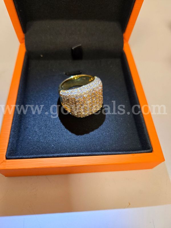 Johnny Dang & Co 14Kt Gold Diamon Ring - Lot 48