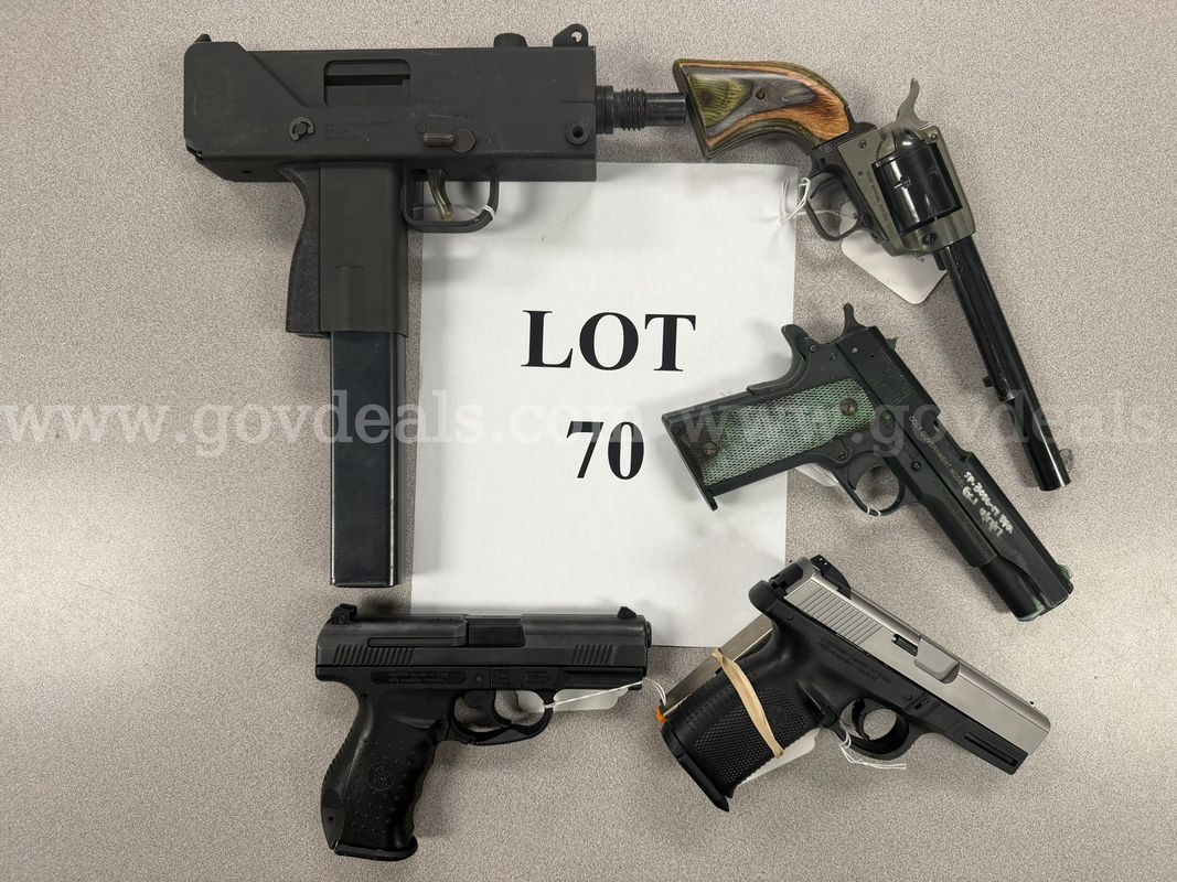 5 Handguns - Lot 70