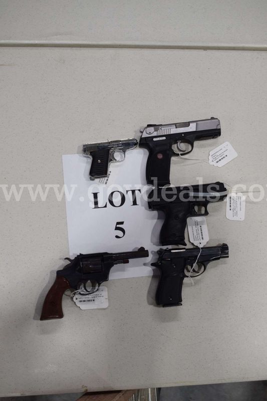 5 Handguns - Lot 5