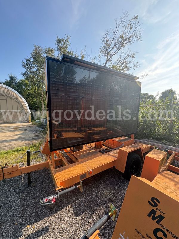 2X's-Solar Message Center, Message Board Trailers