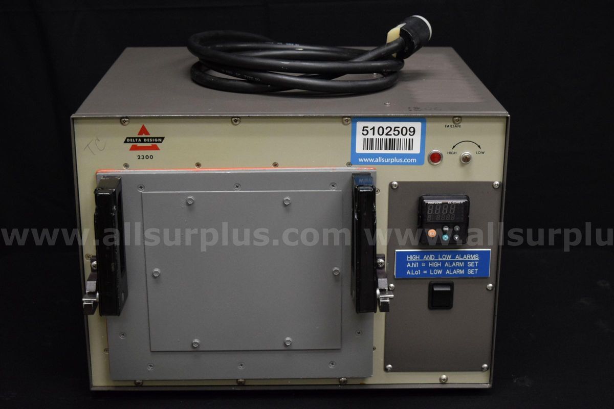 Delta 2300CD Environmental Chamber