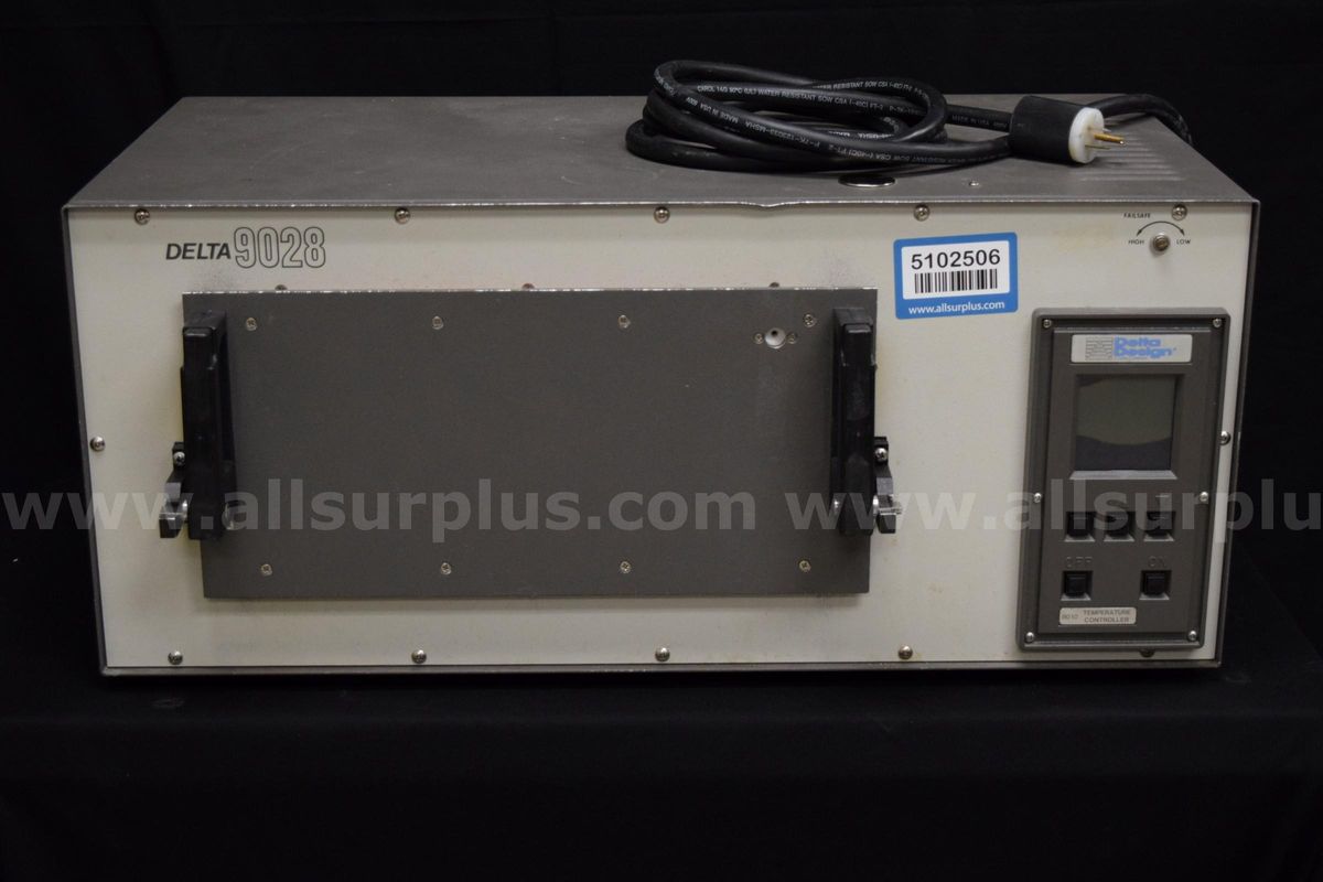Delta 9028 1-3-1 Environmental Chamber
