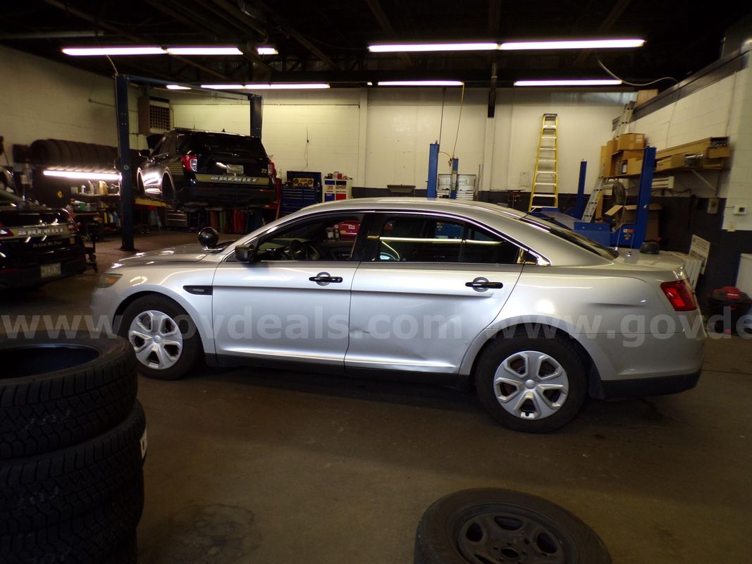 2015 Ford Taurus