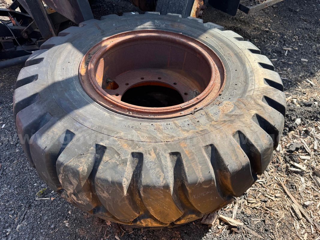 Like New Wheel Loader Tire and Rim 17.5-25