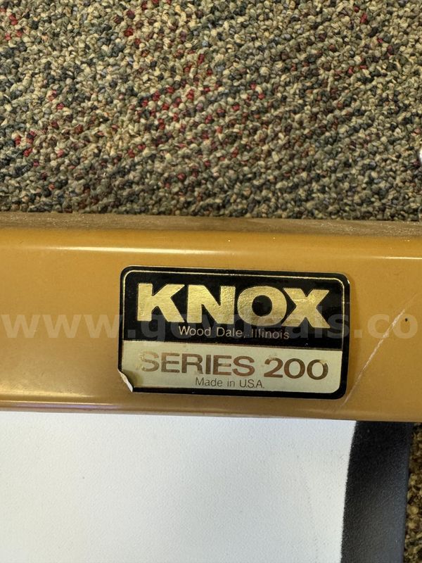 Knox Projector Screen
