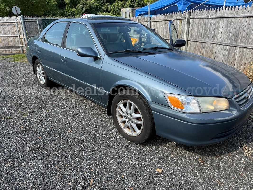 2001 Toyota Camry LE V6