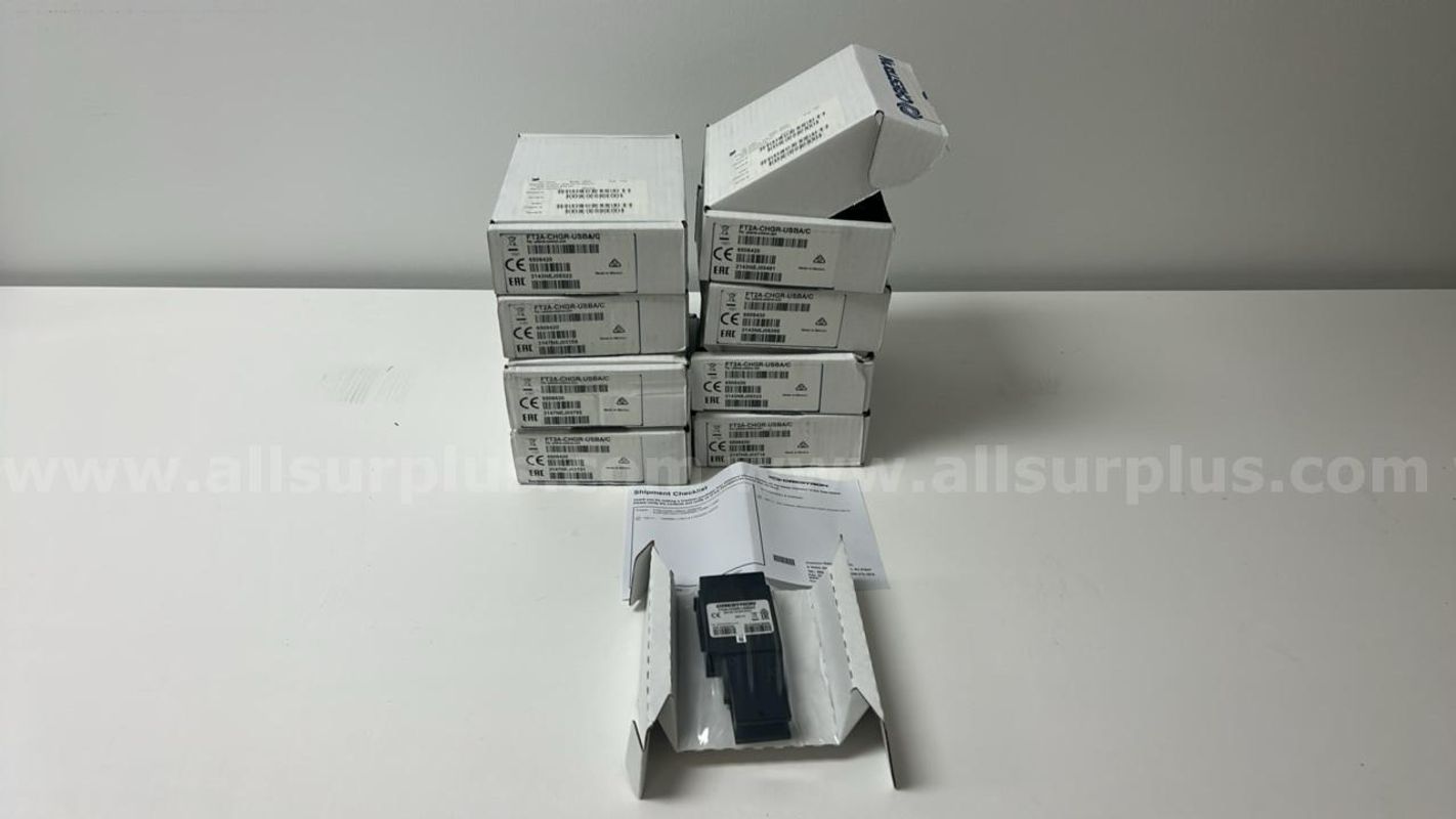 Lot of 8 Crestron FT2A-CHGR-USBA/C Fliptop2 Charger