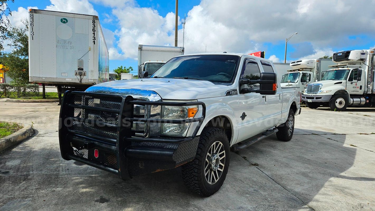 2013 Ford F-250 SD 4WD V8 TDSL CREW CAB 6.7L LARIAT