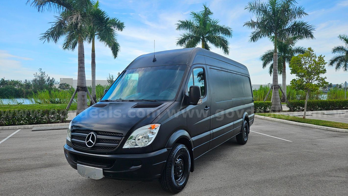 2010 Mercedes-Benz Sprinter 2500 TDSL 3.0L EXT CARGO HIGH ROOF
