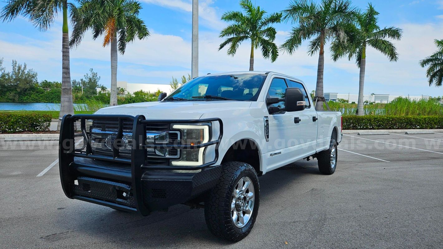 2017 Ford F-250 SD 4WD V8 TDSL CREW CAB 6.7L LONG BED