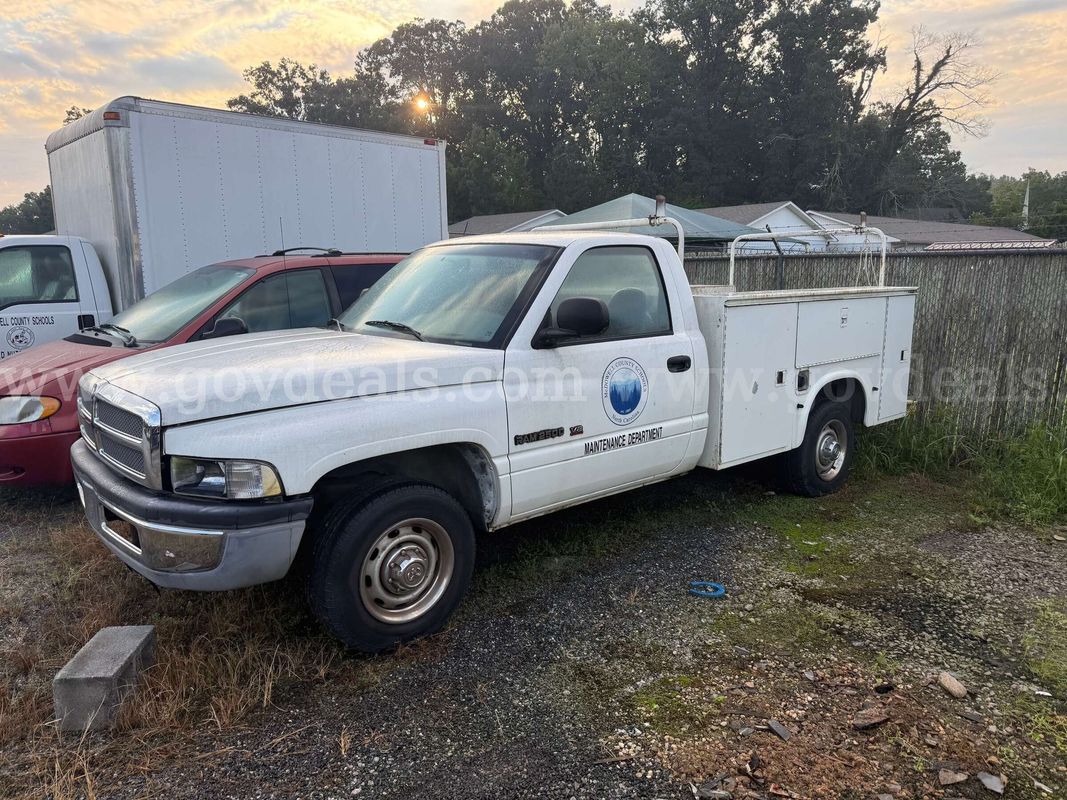 2001 Dodge 2500 SRW 2 WD