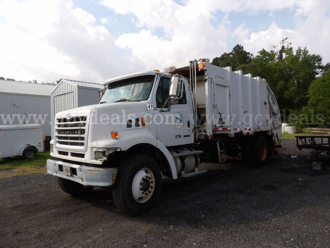 2006 Sterling L7500 Garbage Truck