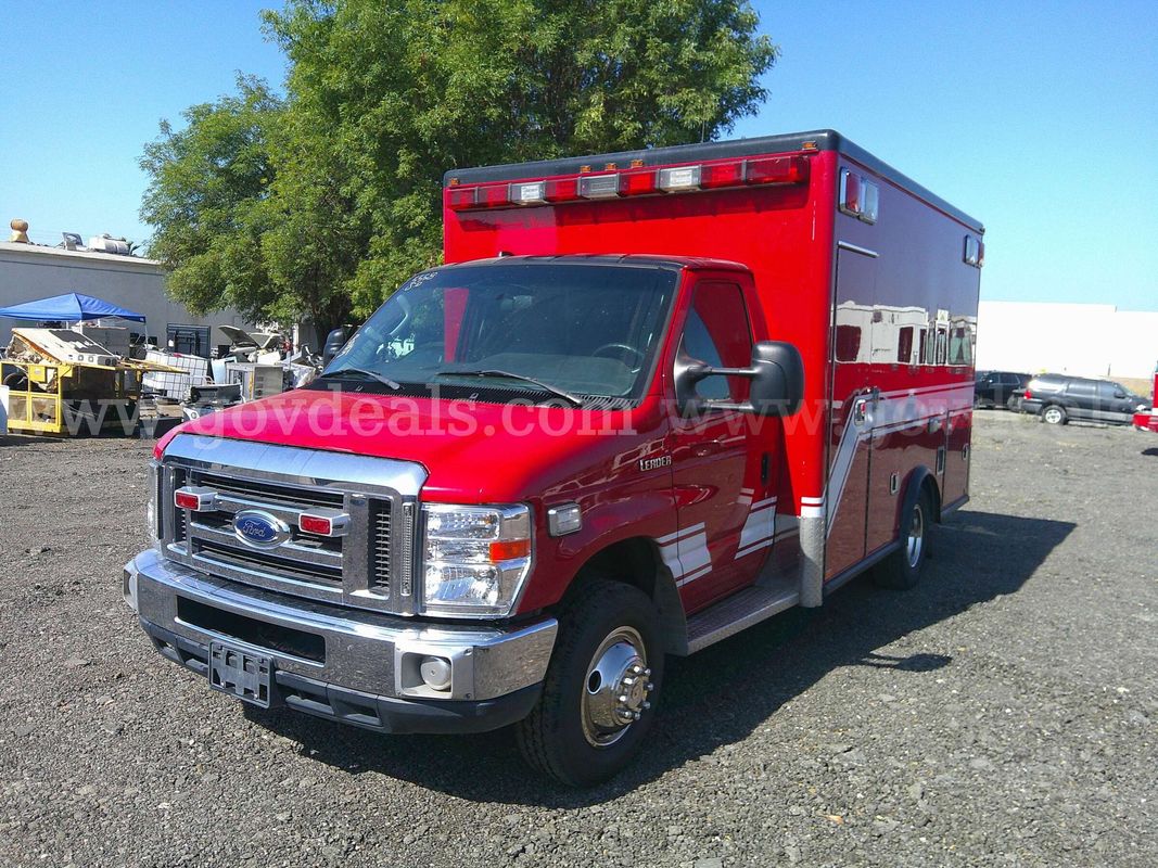 2019 Ford Econoline 350 - AMBULANCE
