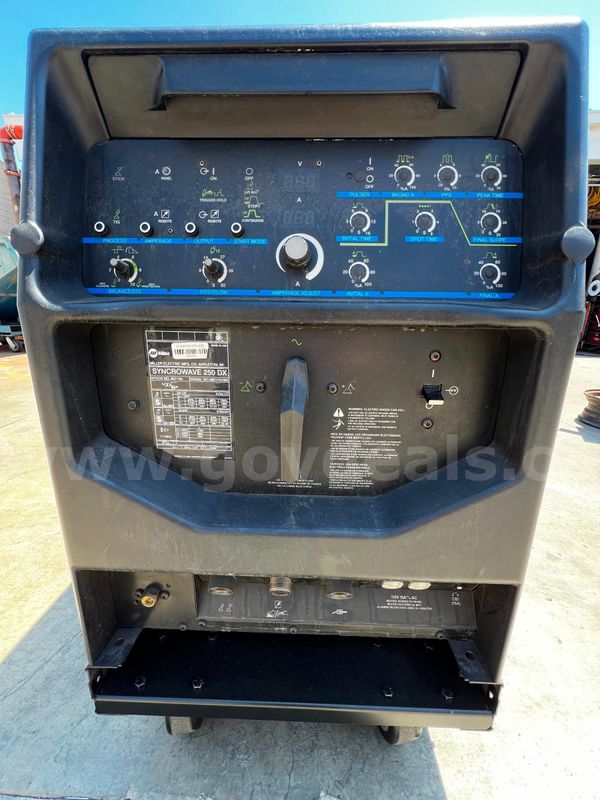 Miller TIG WELDER Model: Syncrowave 250 DX