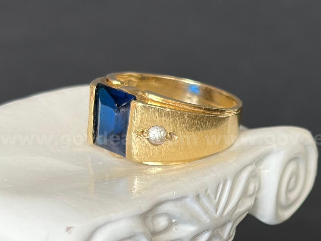 TiDDRs: 14K Gold White CZ Simulated Blue Sapphire September Birthstone Mens Ring, Size 8.5