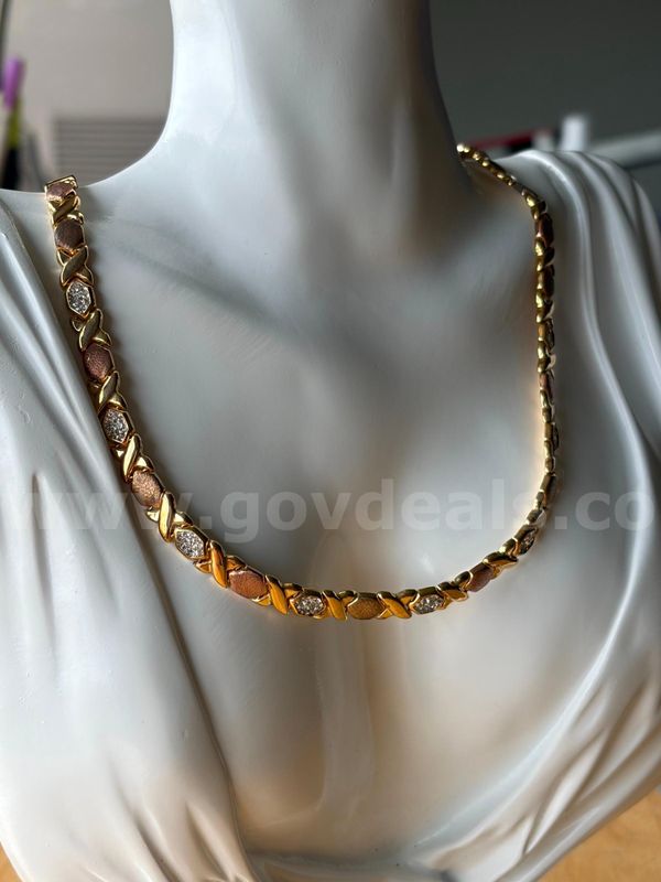 TiDDRs: "Hugs and Kisses" 925 Sterling Silver 3-tone Gold-plated Necklace. Metal confirmed by jeweler