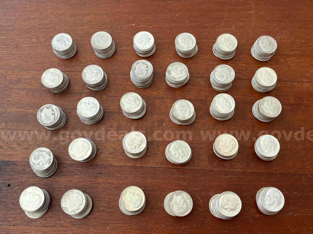 TiDDRs: LOT of 300 U.S. dimes minted 1964 and earlier (part silver).