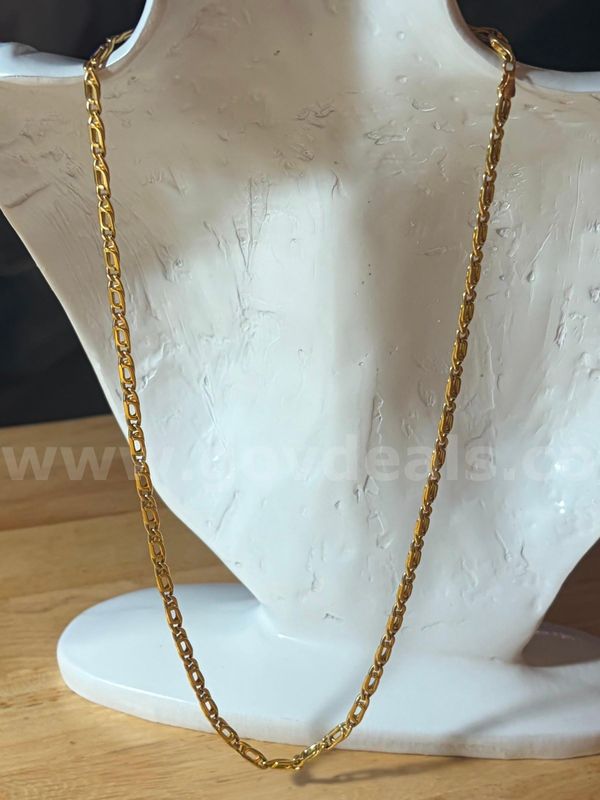 TiDDRs: Gorgeous Solid 14K Italian Gold 18"/4mm Link Chain Necklace. Evaluated by a jeweler. 8.85g of gold.