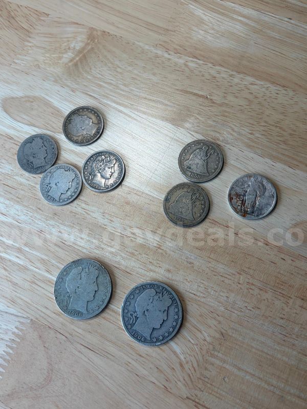 TiDDRs: Various Older Silver USA Coins (9): 4 Barber quarters (one XF), 2 Barber half-dollar coins, 3 Liberty coins