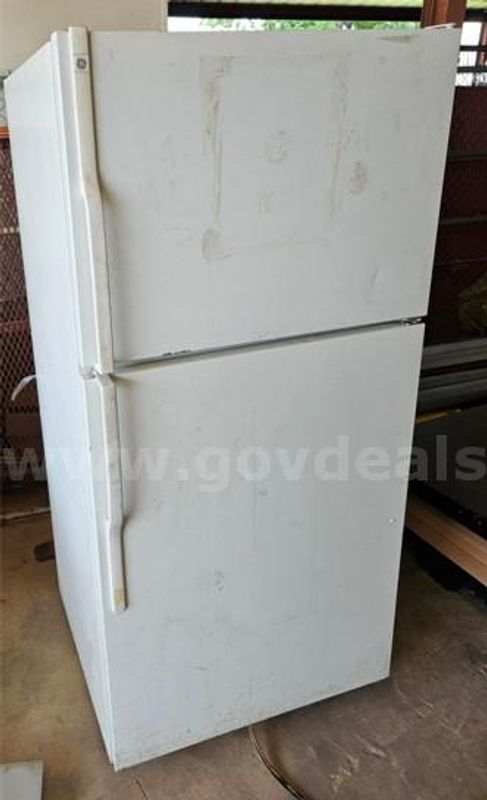 Refrigerator - Little Rock, AR