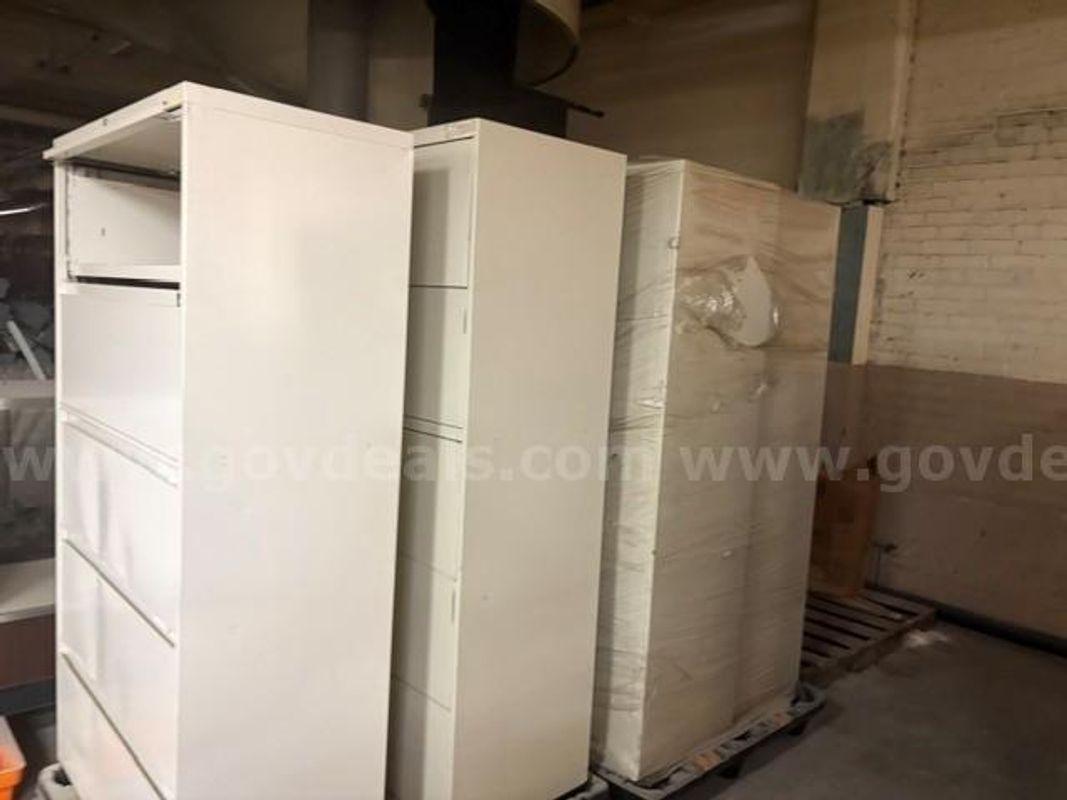 Lateral Cabinets 5 Drawer White qty 4