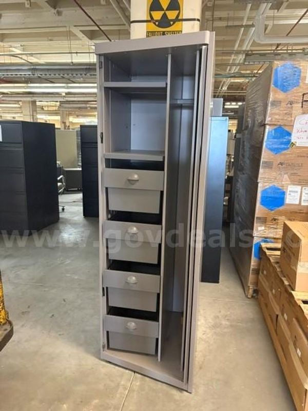 Locker Office heavy duty with an integrated wardrobe section, upper shelves, qty 6