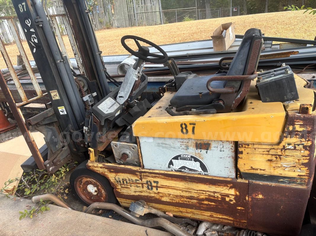 Yale Forklift sold as Scrap Metal Non operational