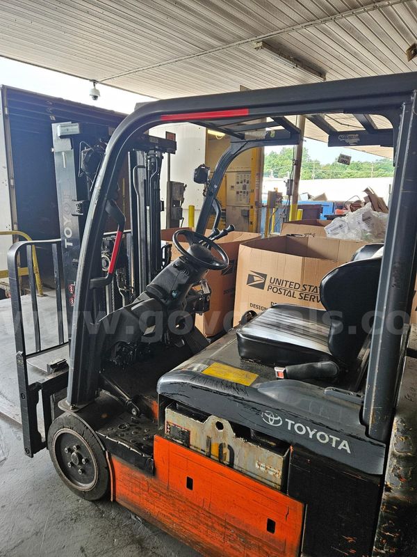 Toyota 8FBE15U Forklift with battery - operational - #FL1