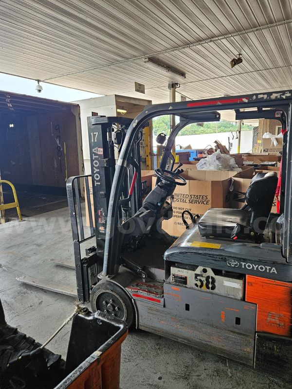Toyota 7FBEU15 Forklift with battery - operational - #FL17