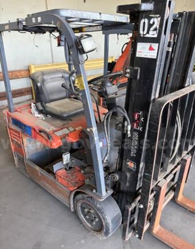 Forklift Toyota FL02 7FBEU15-18204 no battery