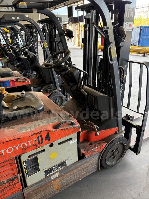 Forklift Toyota FL04 7FBEU15-18194 battery included