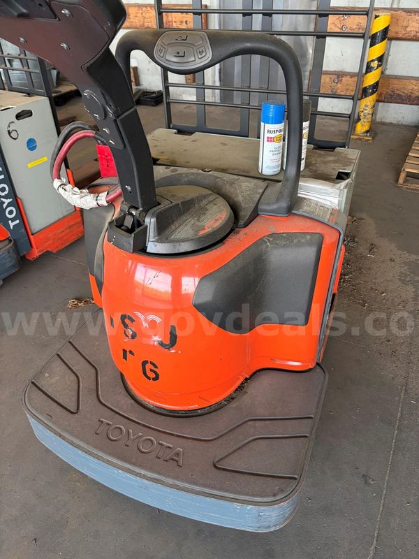 Pallet JacK Toyota PJ 6 8HBE30-53968 battery included