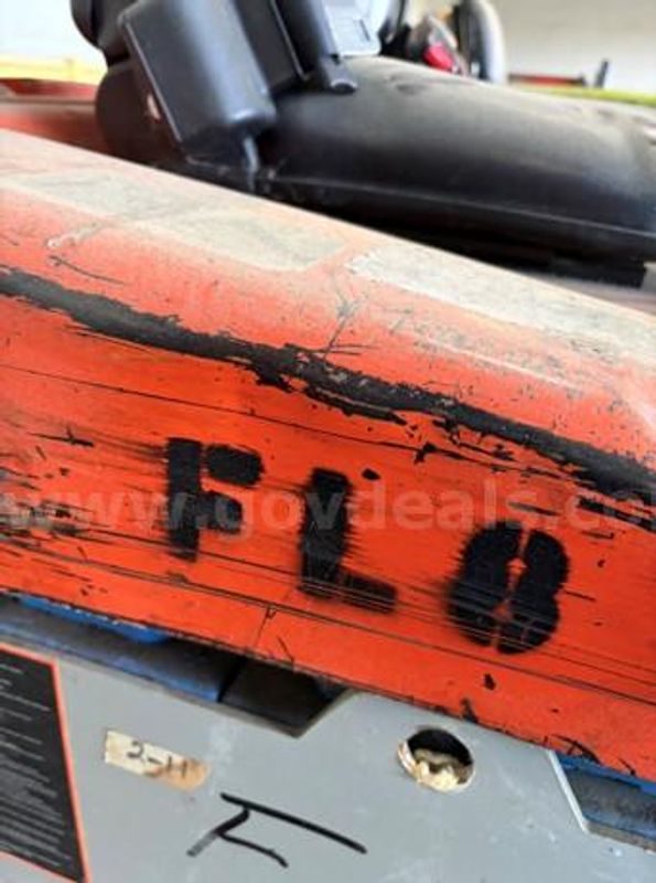 Forklift Toyota FL8 7FBEU18-23260 battery included