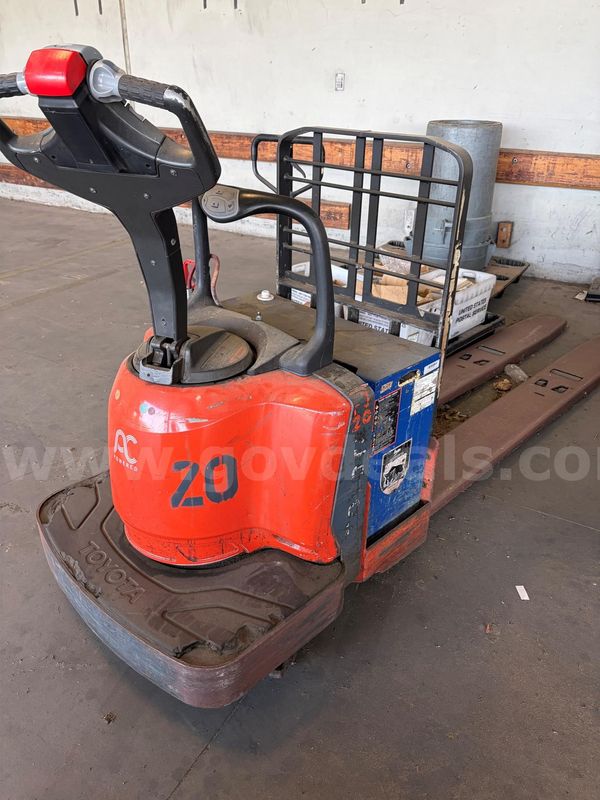 Pallet JacK Toyota PJ 20 8HBE40-40??? battery included
