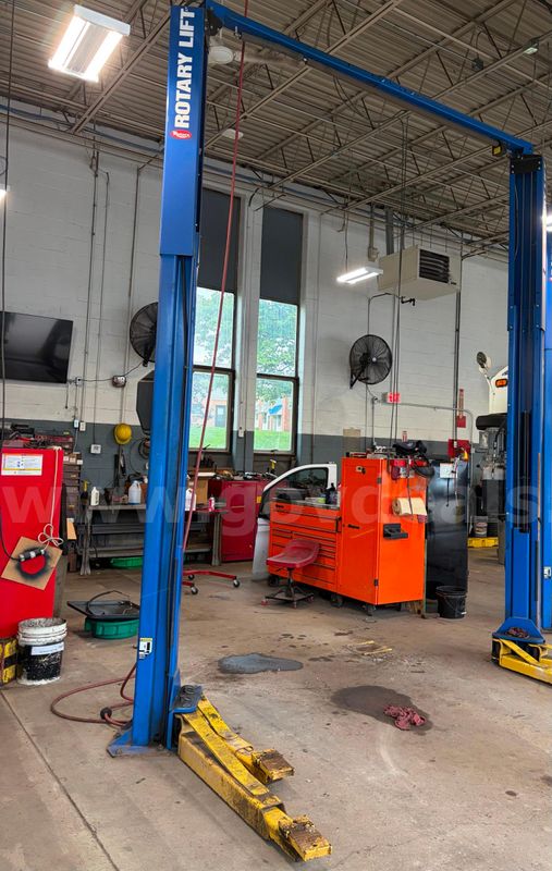 2 Post 10,000 lb Rotary Lift