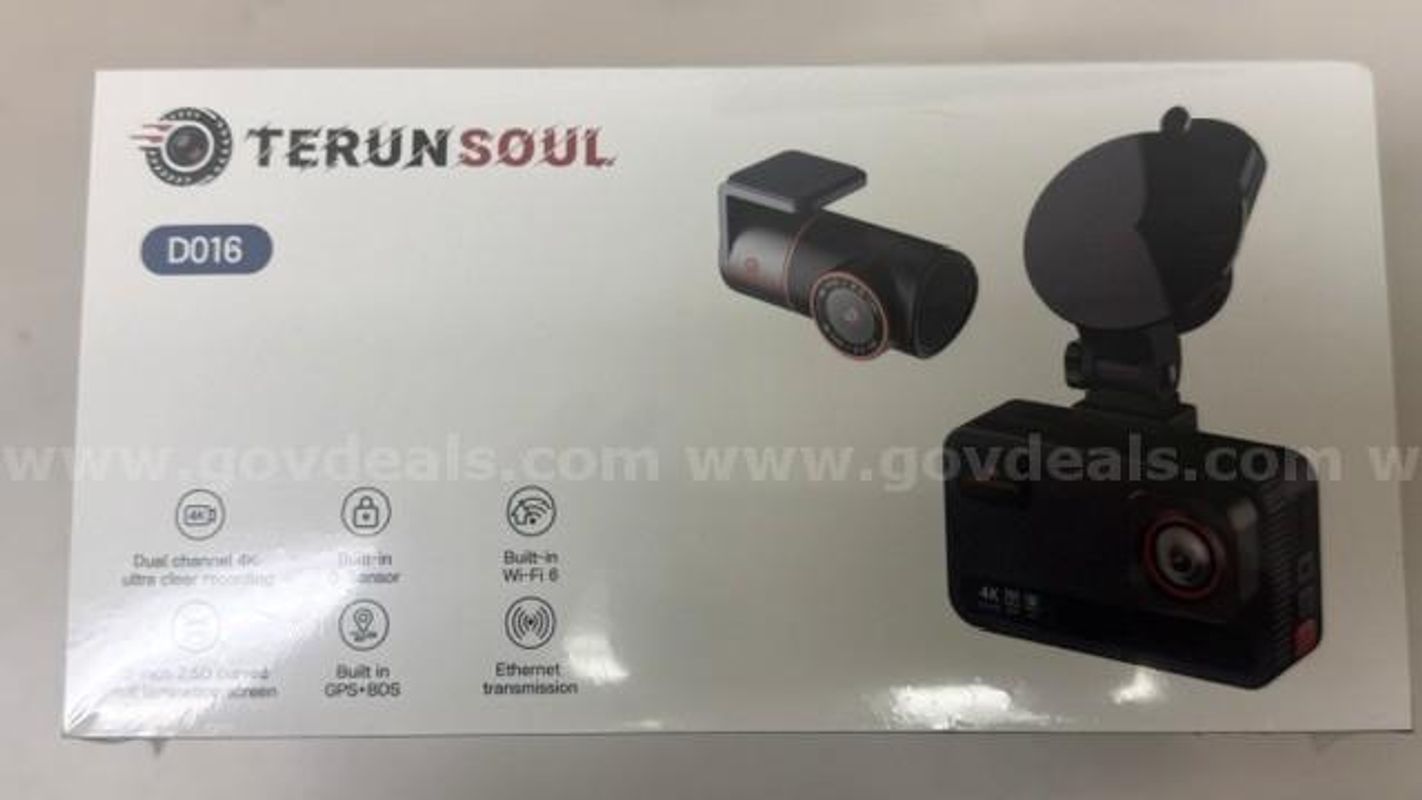 DUAL DASH CAM - NEW IN BOX