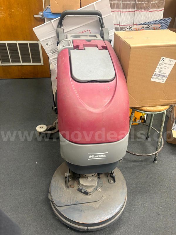 Minuteman E20 Floor Scrubber