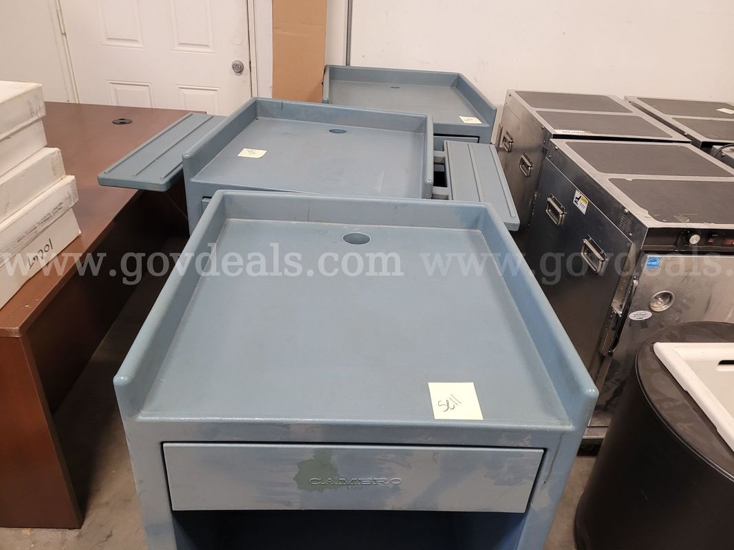 Cambro Rolling Utility / Serving Cart