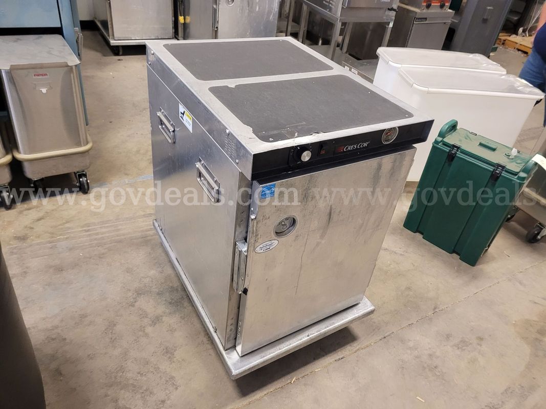 Lot of 4 Cres Cor Heated Food Holding Cabinets / Mobile Warmers