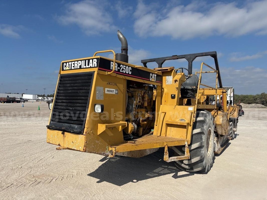2005 Cat Rm-250c Wheel Soil Stabilizer Reclaimer