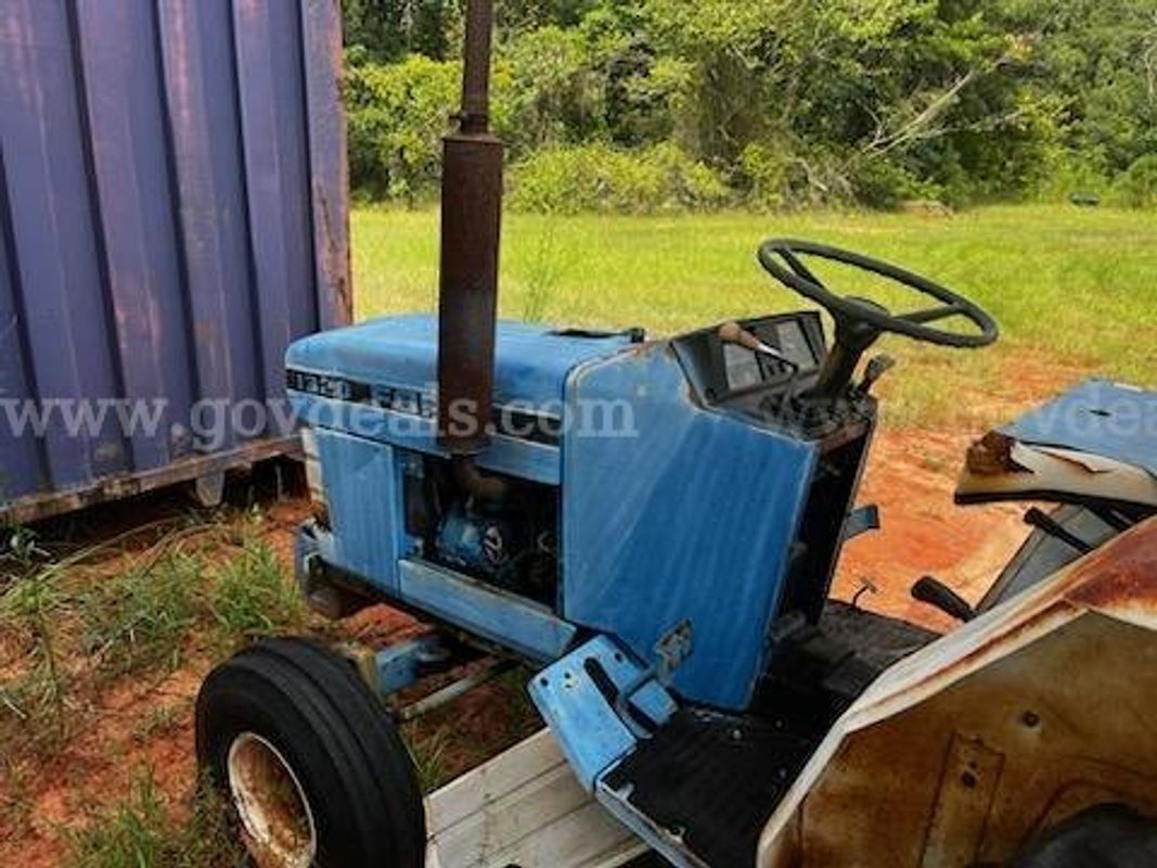 Ford 1320 Compact Utility Tractor