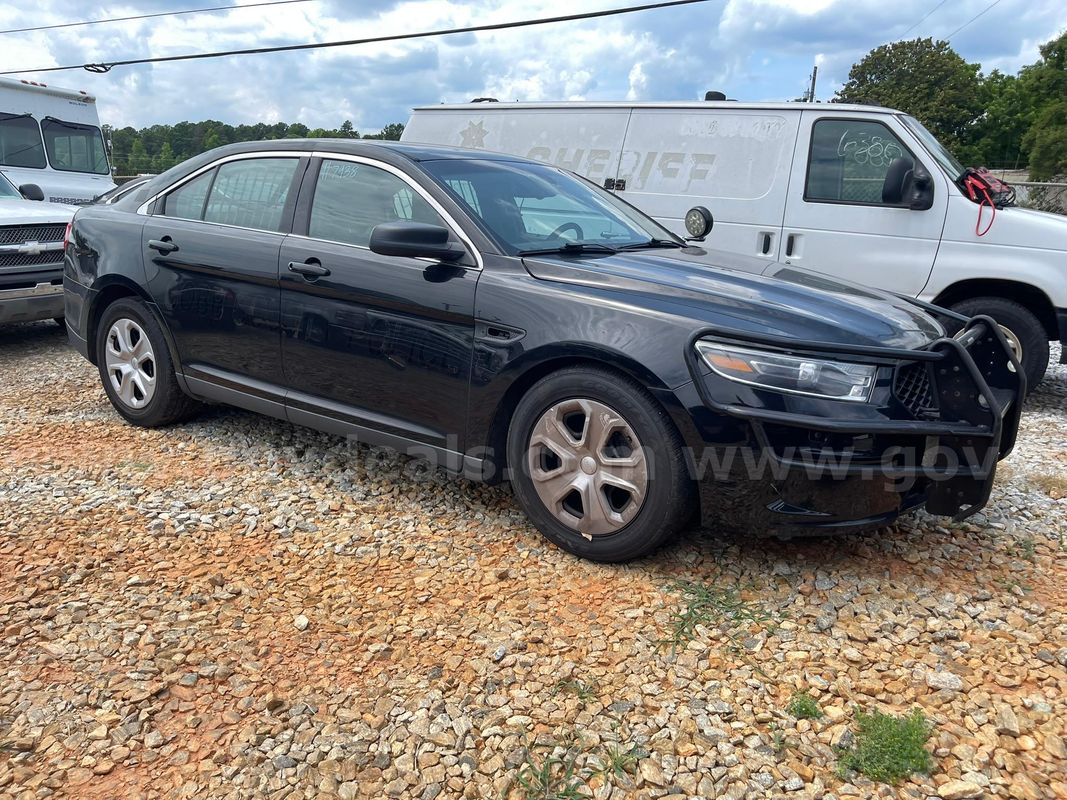 2016 Ford Taurus