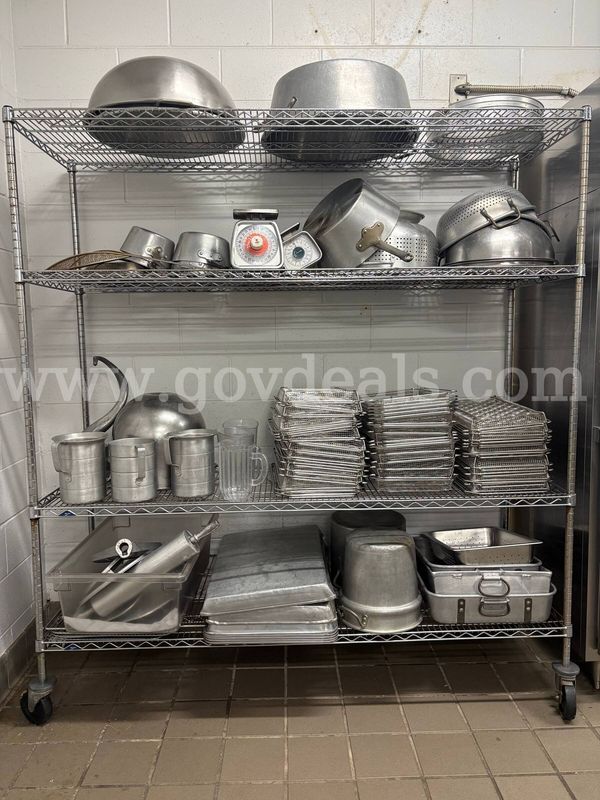 Commercial Kitchen Pan Lot & Assorted Items