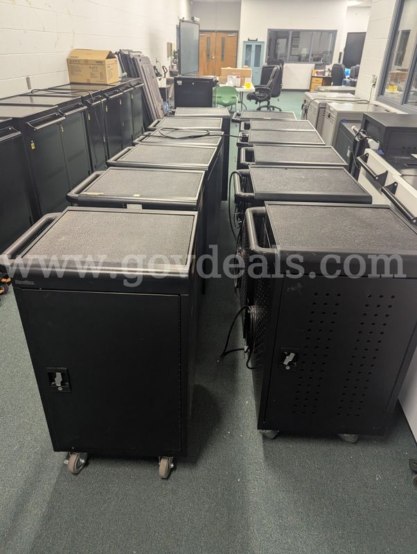 Lot of 12 Charging Carts