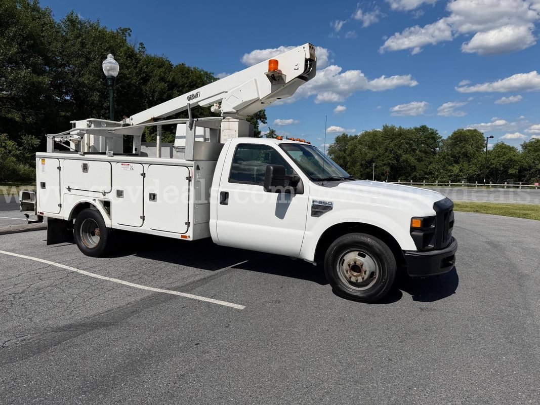 2008 FORD F350 SUPER DUTY VERSALIFT BUCKET BOOM Truck