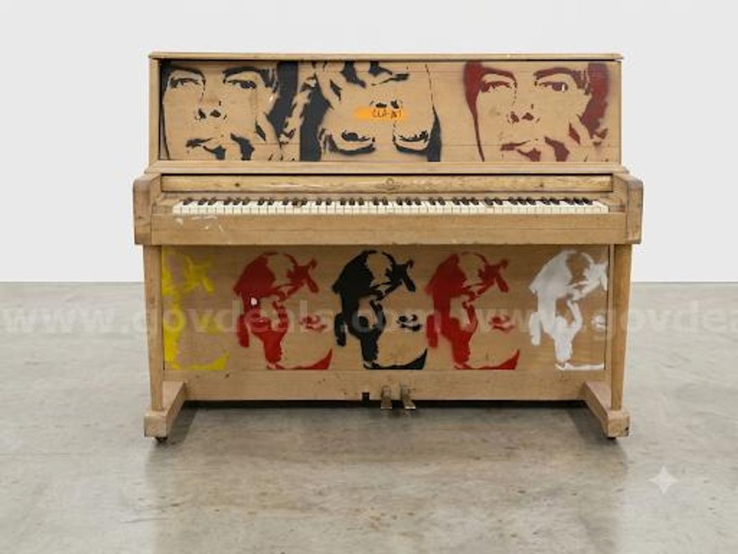 Wurlitzer Piano