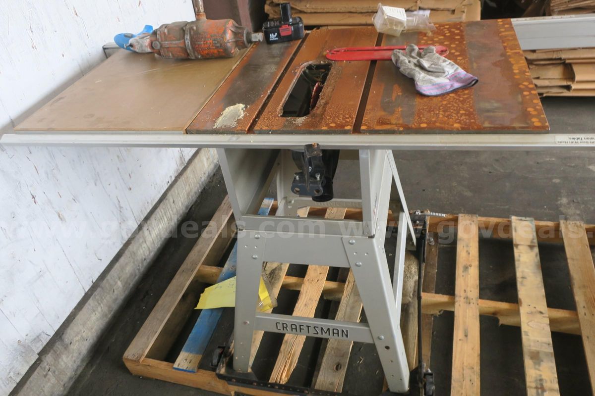 Lot Of (1) Craftsman Table Saw Model: 315.228590- Untested!