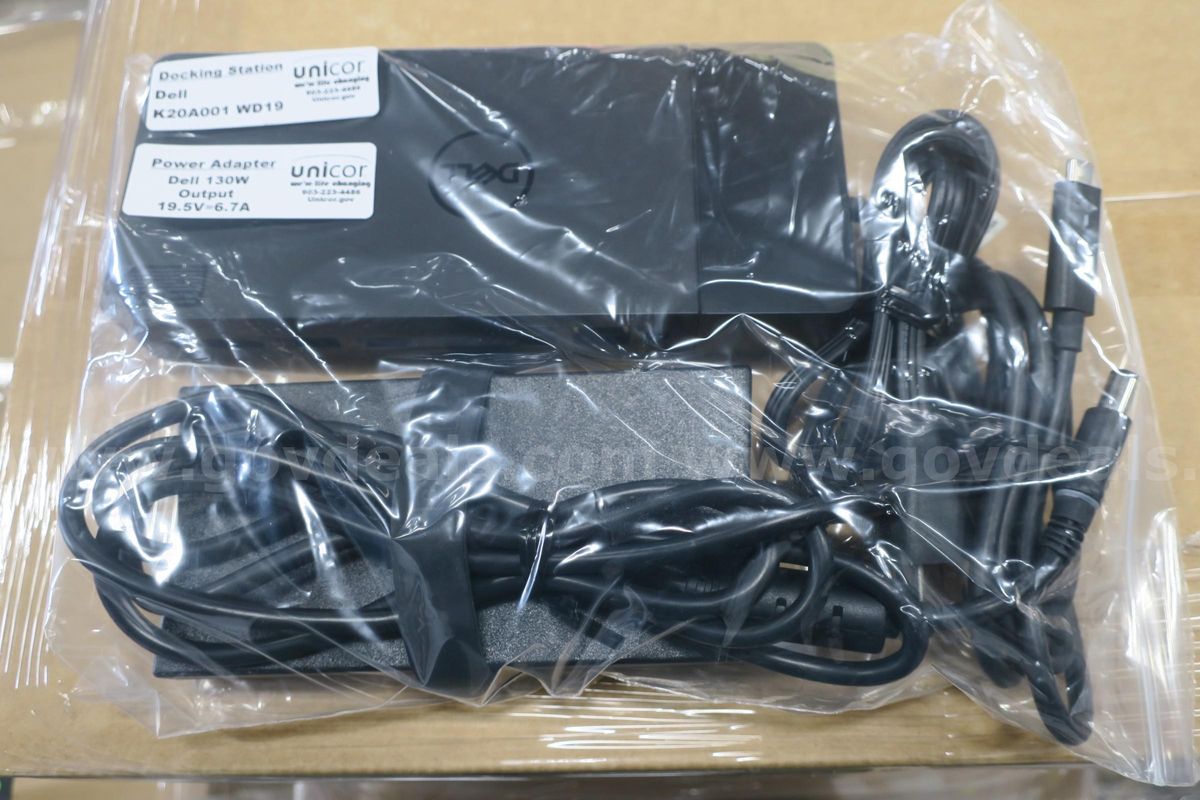 Lot Of (100) Dell Docking Stations W/ Power Adapters Model: K204001 Wd19 130w Output 19.5v 6.7a- Tested!